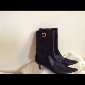 Black boots. Tommy Hilfiger